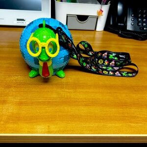 Disneylands Electrical Parade Sipper